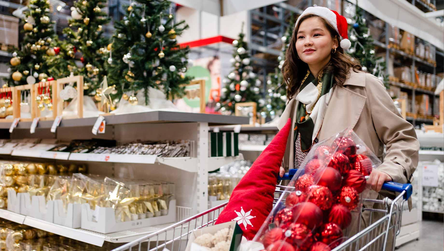 Understanding the Holiday Shopping​ Landscape